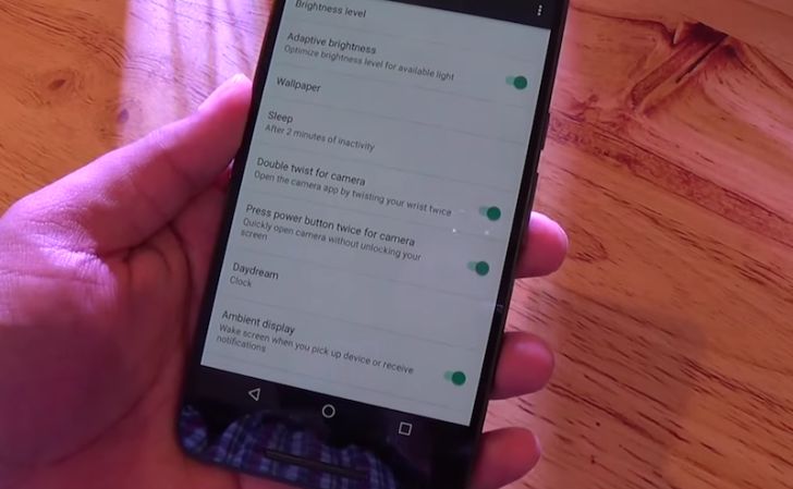 Fotografía - [Actualización: Qualcomm dice no Gesto Doble Giro] El Nexus 5X Y 6P le permitirá activar la cámara con una torcedura doble de la muñeca o un golpecito doble del botón de encendido